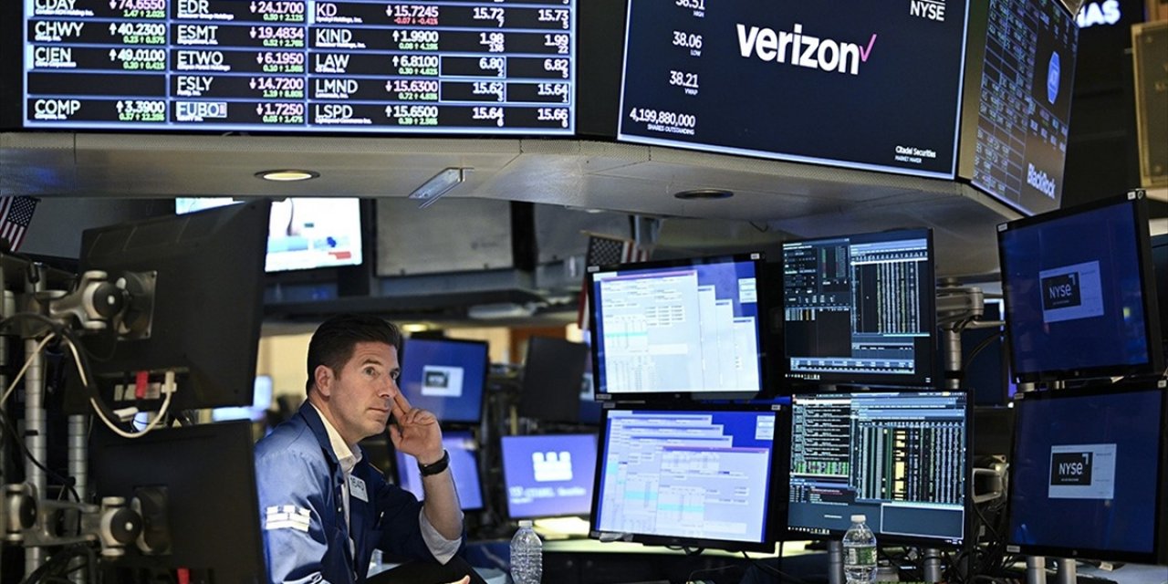 Küresel Piyasalar Haftaya Karışık Seyirle Başladı