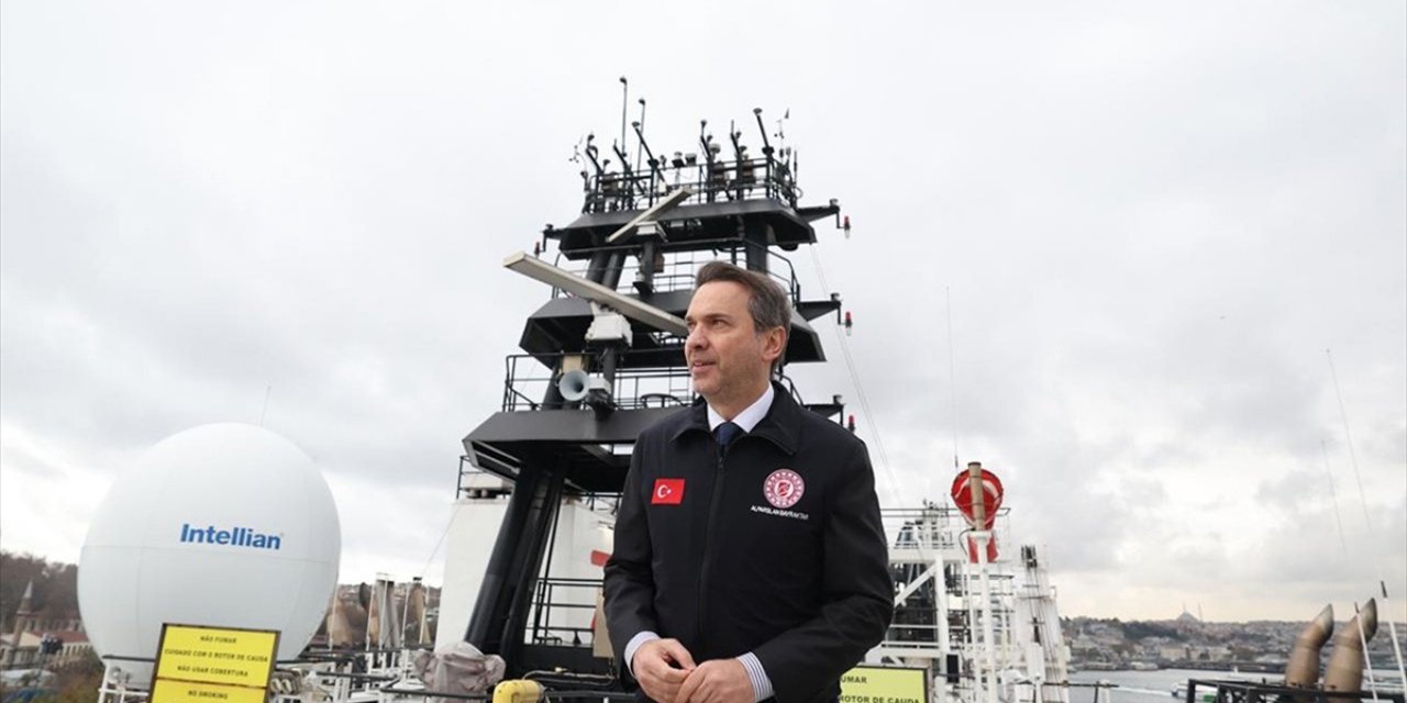 Bakan Bayraktar, Karadeniz'de Görev Yapacak 6. Sondaj Gemisinin Çarşamba Günü Mersin'de Olacağını Bildirdi