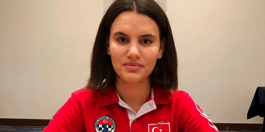 Satranç Şampiyonunun Hayali Astronot Olmak