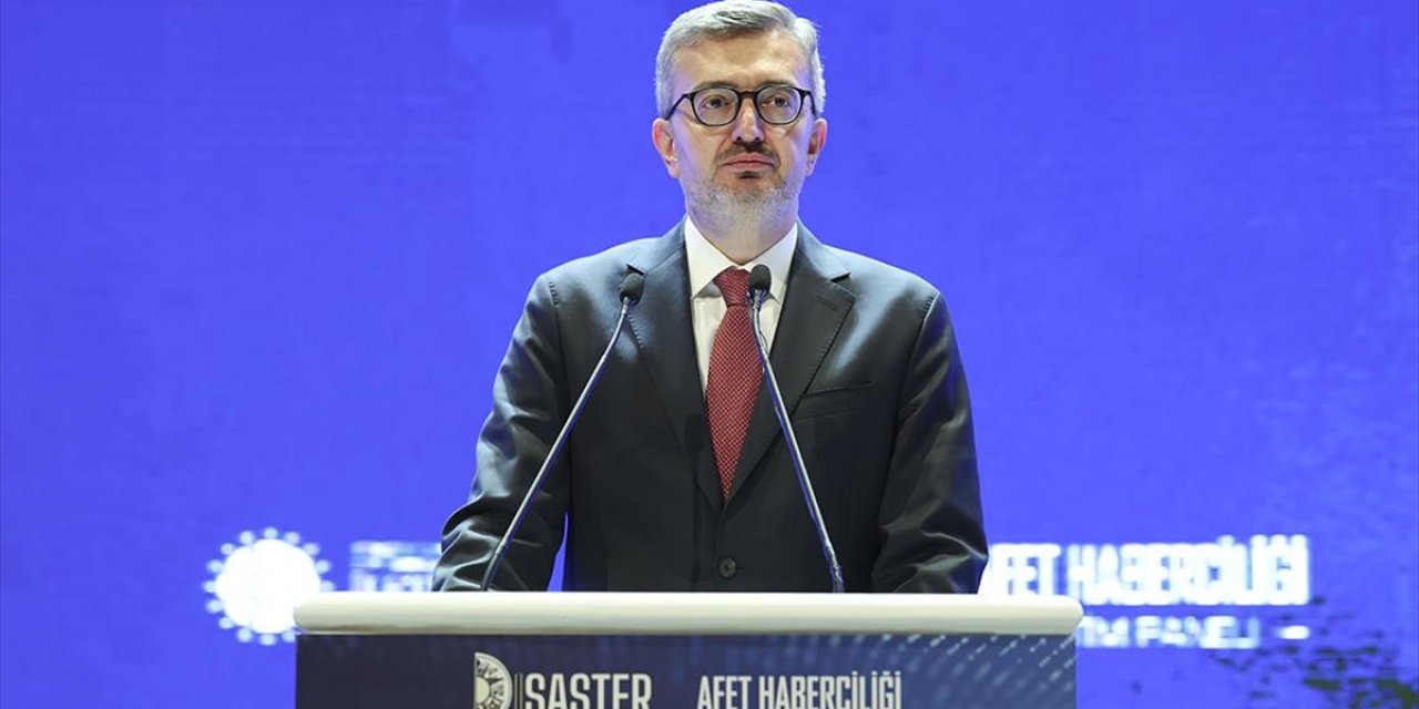 Cumhurbaşkanlığı İletişim Başkanı Duran: Afet Haberciliği Salt Bir Gazetecilik Pratiği Değildir