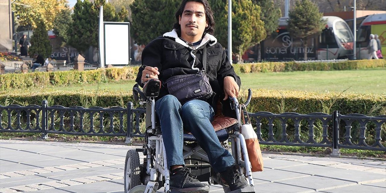 İki Üniversite Mezunu Serebral Palsili Hikmet Hayallerinin Peşinden Gidiyor