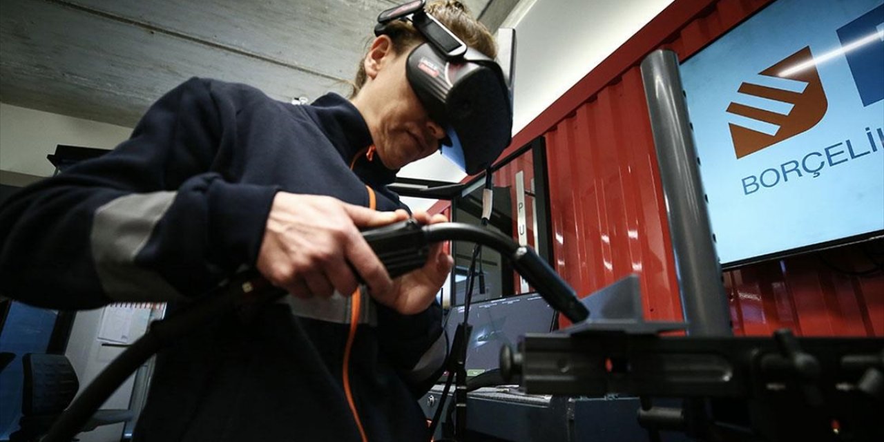 Çelik Fabrikasında Kurulan Teknik Akademide Simülatörlerle 5 Branşta Operatör Yetiştiriliyor