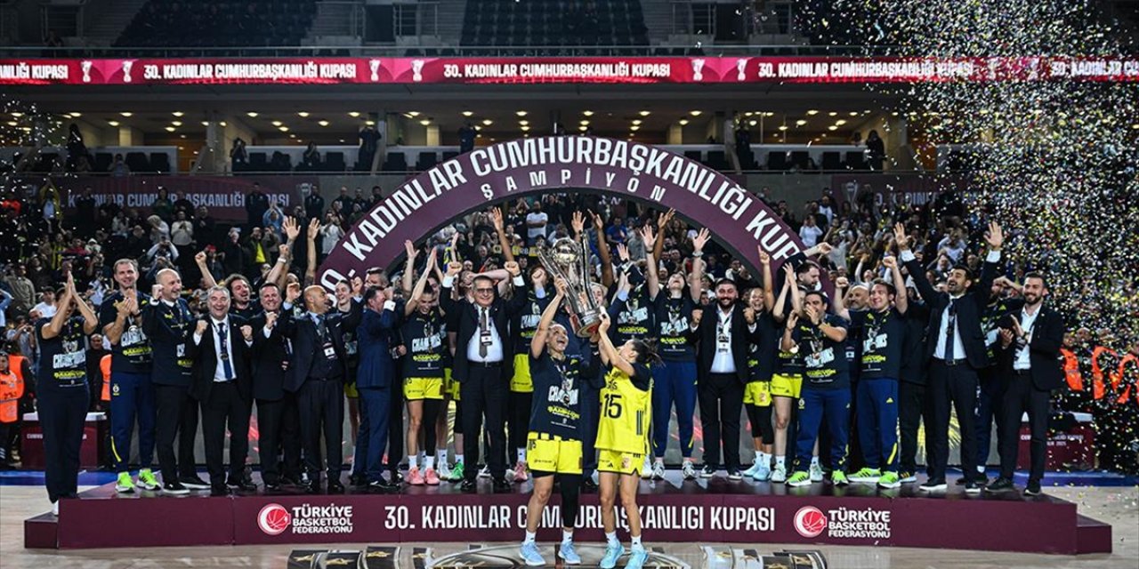Kadınlar Cumhurbaşkanlığı Kupası'nı Fenerbahçe Opet Kazandı