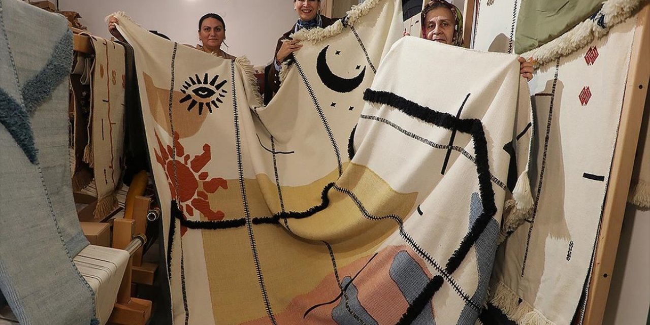 Tekirdağlı Mimardan Karacakılavuz Dokumasının Dünyaya Tanıtımına Katkı