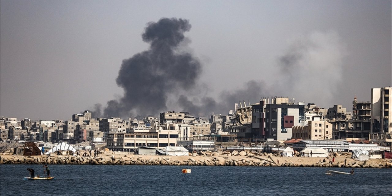 İsrail Ordusu Ateşkesi İhlal Ederek Gazze Ve Han Yunus’un Doğusunu Bombaladı