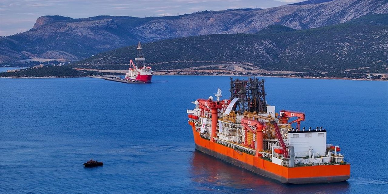 Bakan Bayraktar, 6. Sondaj Gemisinin Karadeniz'de Görev Yapacağını Bildirdi