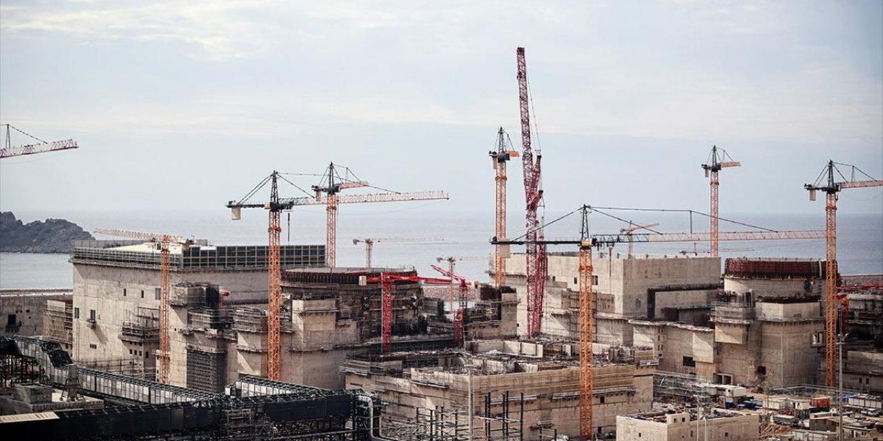 Türkiye'nin İletim Sistemine Enerji Aktaracak Akkuyu NGS'deki Tesise Elektrik Verildi