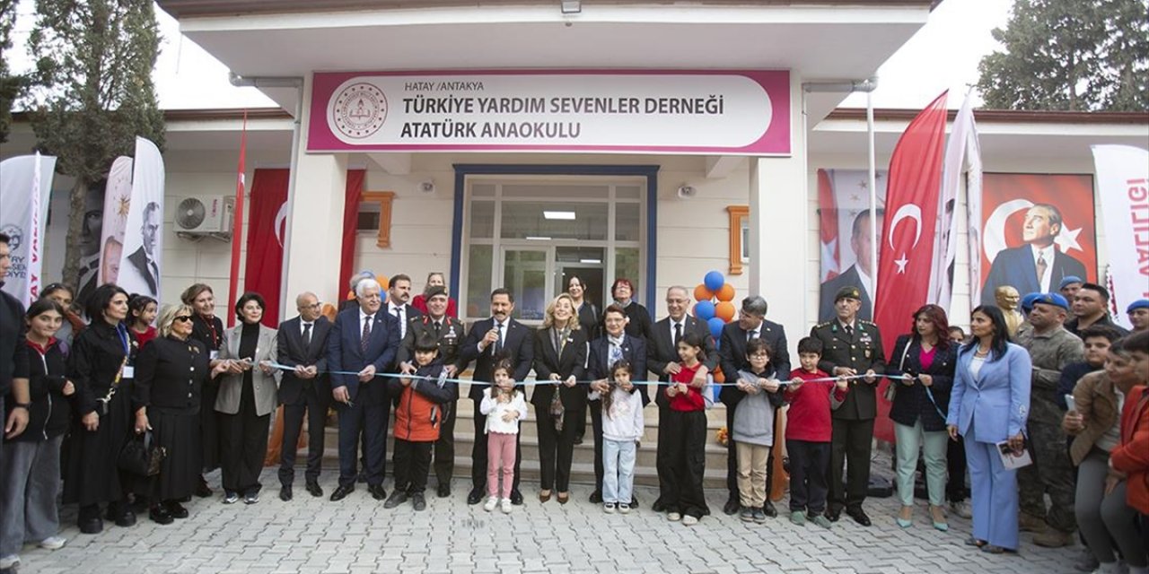 Depremlerden Etkilenen Hatay'da Yaptırılan Anaokulu Törenle Açıldı