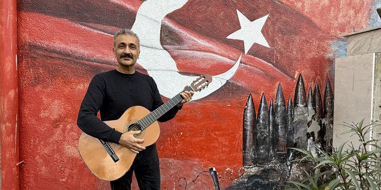 Müzik Öğretmeni Bestelediği Şarkıyla Öğrencilerine Organ Bağışı Bilinci Aşılıyor