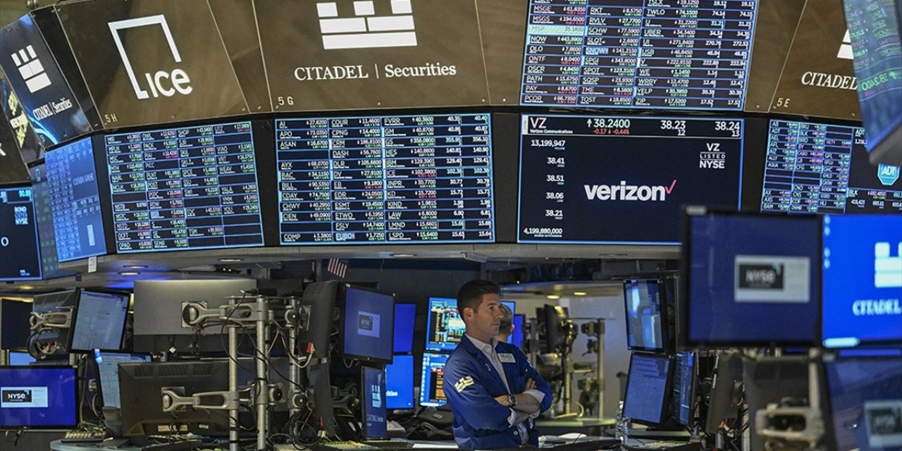 Küresel Piyasalarda Fed'e İlişkin "Şahin" Faiz İndirimi Endişeleri Devam Ediyor