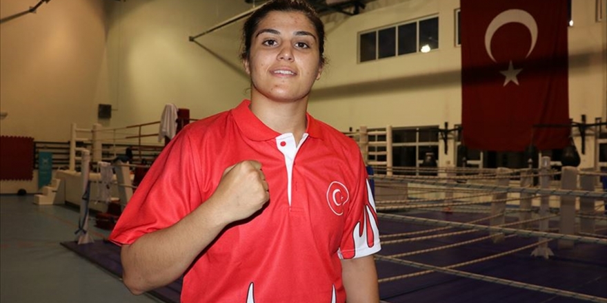 Busenaz Sürmeneli Ve Elif Güneri Finali Yükseldi