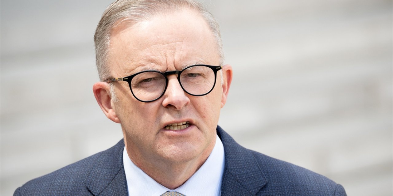 Avustralya Başbakanı Albanese, 16 Yaş Altı Sosyal Medya Yasağının Toplumsal Reform Olduğunu Savundu