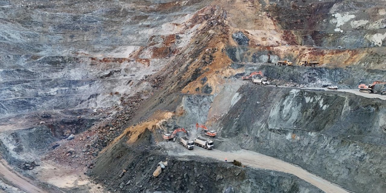 Sivas'ta Maden Ocağında Göçük Altında Kalan Şantiye Müdürünü Arama Çalışmaları 25 Gündür Sürüyor