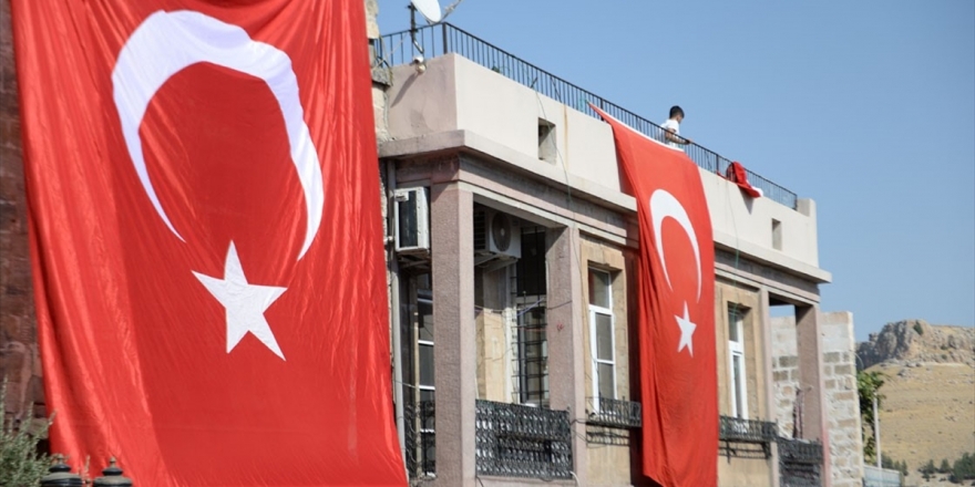 Mardin Türk Bayraklarıyla Ala Boyandı