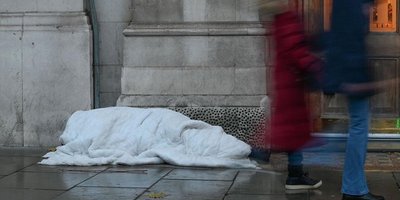 İngiltere'de Evsizlerin Sayısı Son Bir Yılda Yüzde 8 Artarak 382 Bini Geçti