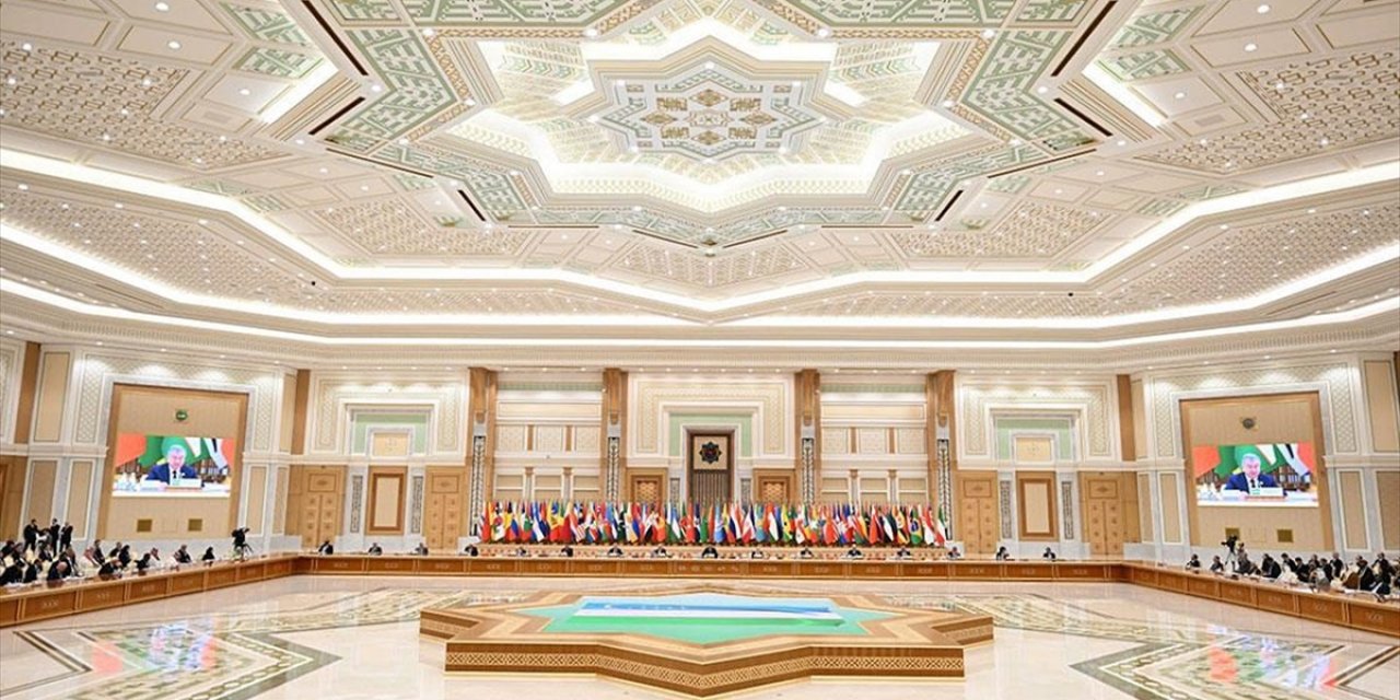 Uluslararası Barış ve Güven Forumu Devam Ediyor