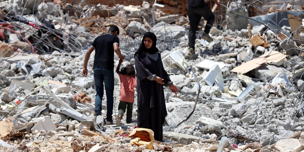 BM, Batı Şeria’da, İsrail'in Evlerini Enkaza Çevirdiği 1000’den Fazla Filistinlinin Yerinden Edildiğini Açıkladı