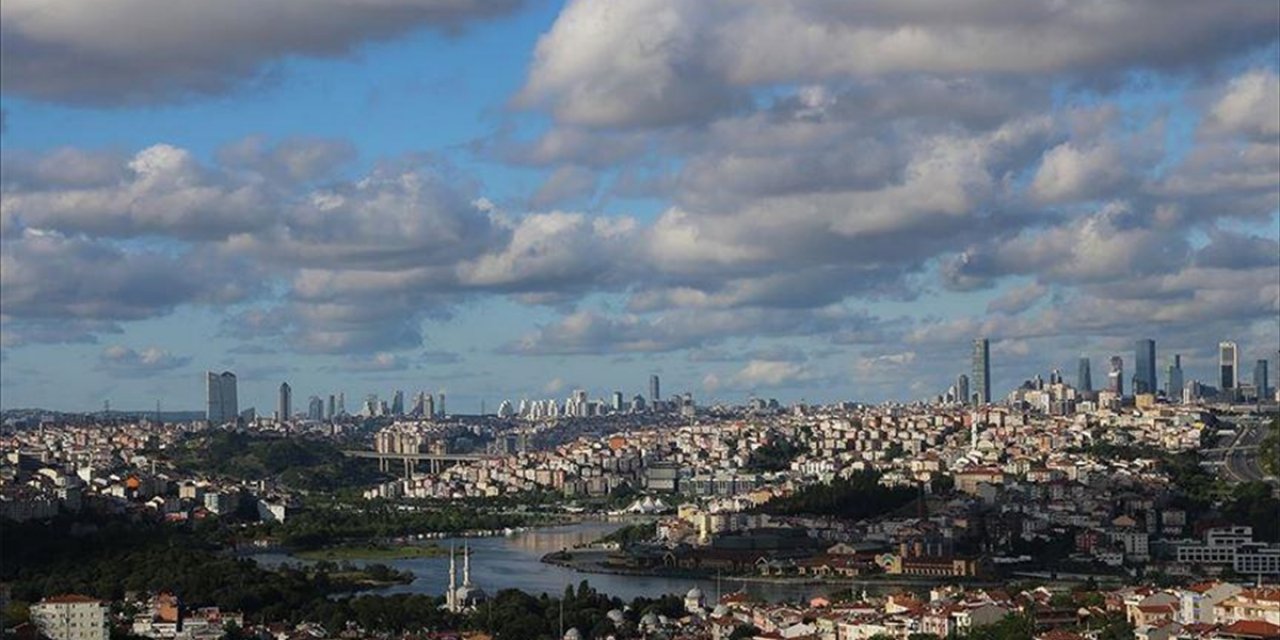 Hafta Sonu Yurtta Parçalı Bulutlu Bir Hava Bekleniyor