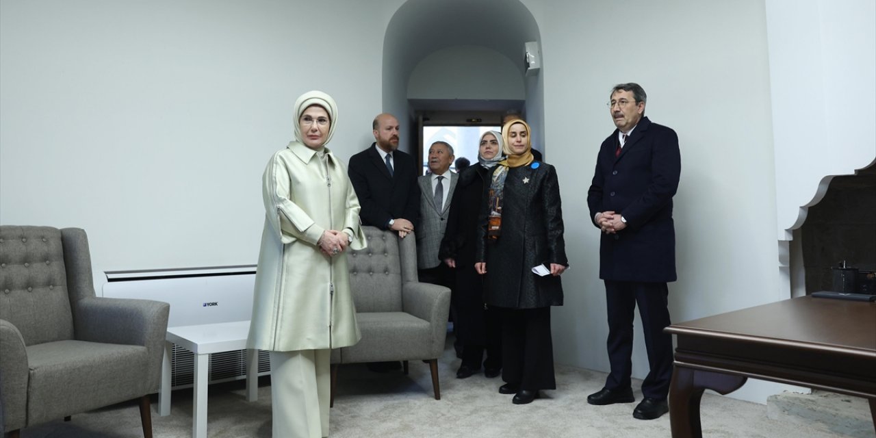 Emine Erdoğan, İHÜ İPAM Darüşşifa Psikoterapi Merkezi'nin Açılışına Katıldı