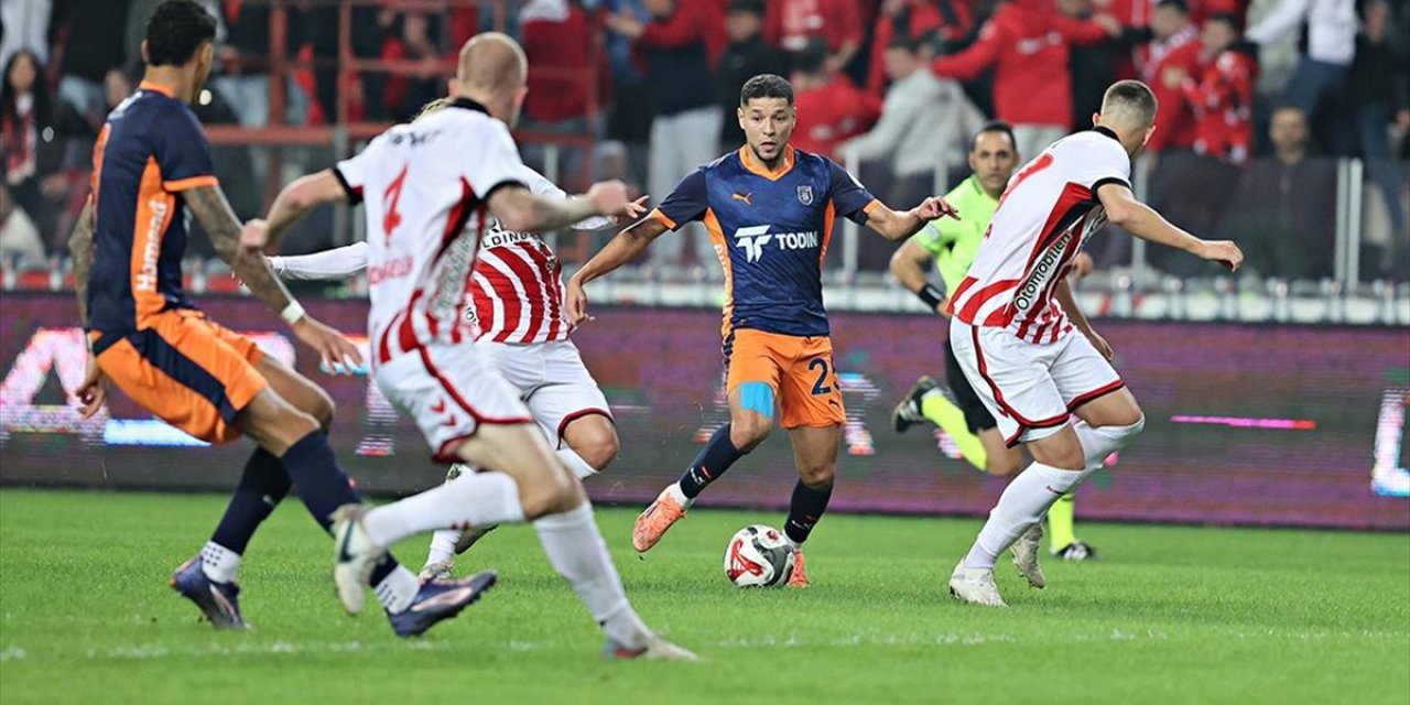 Başakşehir Deplasmanda Samsunspor'u 2-0 Yendi