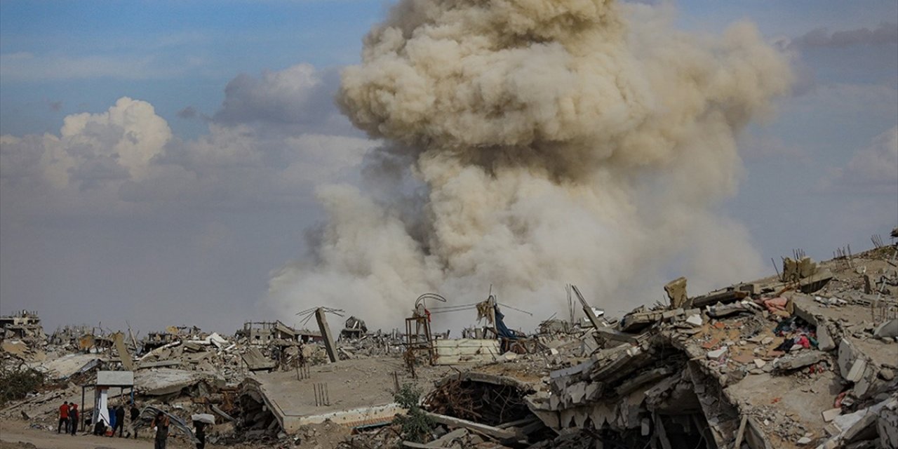 İsrail Ordusu, Ateşkese Rağmen Gazze'de Hava ve Topçu Saldırıları Düzenledi