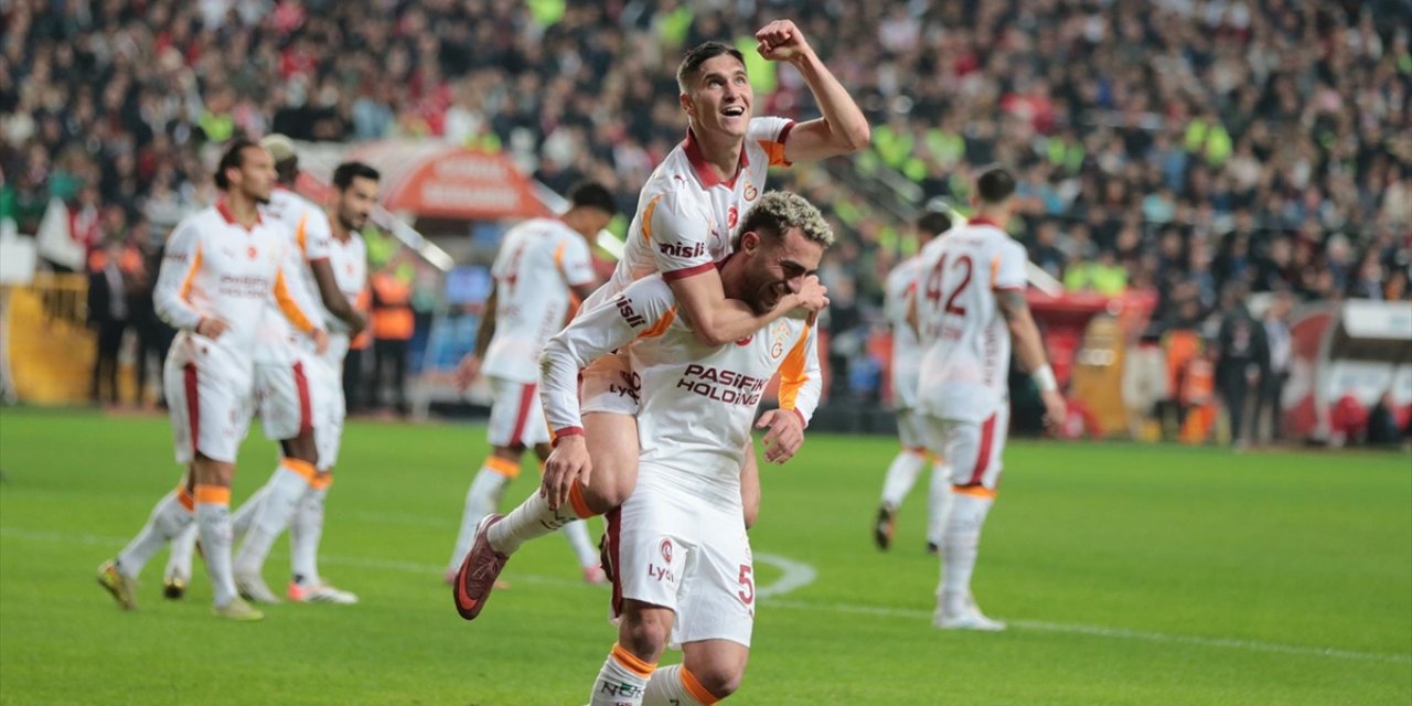 Galatasaray, Deplasmanda Antalyaspor’u 4-1 Mağlup Etti