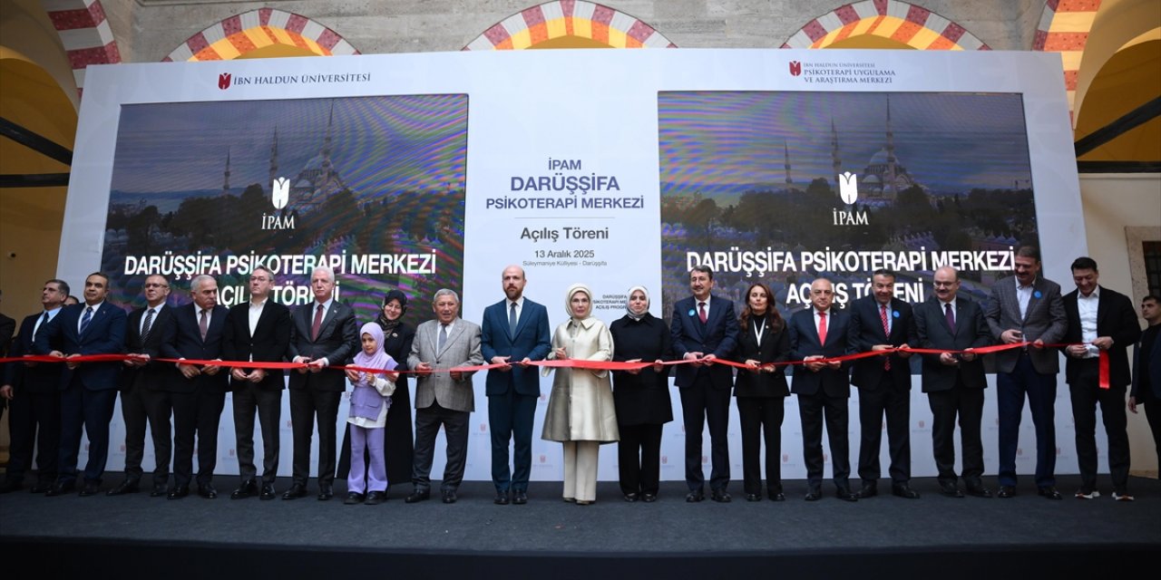 İbn Haldun Üniversitesi "Darüşşifa Psikoterapi Merkezi" Törenle Açıldı