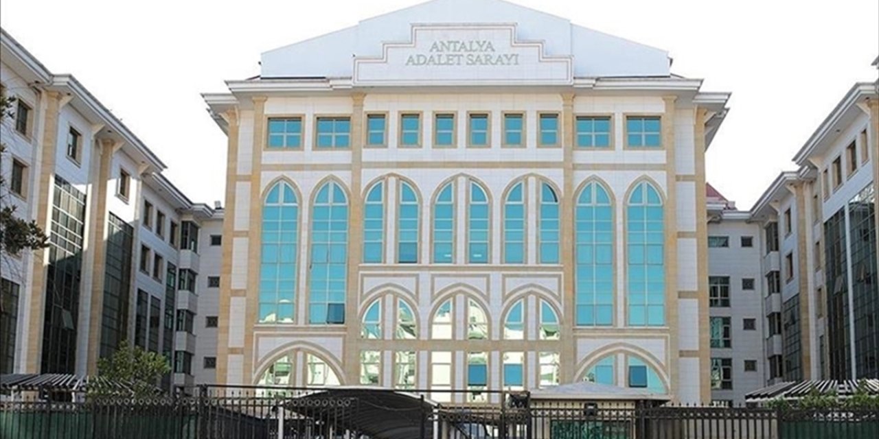 Antalya Büyükşehir Belediyesine Yönelik Soruşturmada Muhittin Böcek ve 6 Şüphelinin Ek İfadesi Alınacak