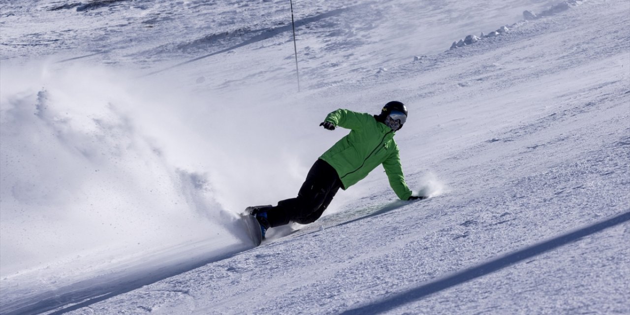 Palandöken Kayak Merkezi'nde Kayak Sezonu Yarın Resmi Olarak Başlayacak