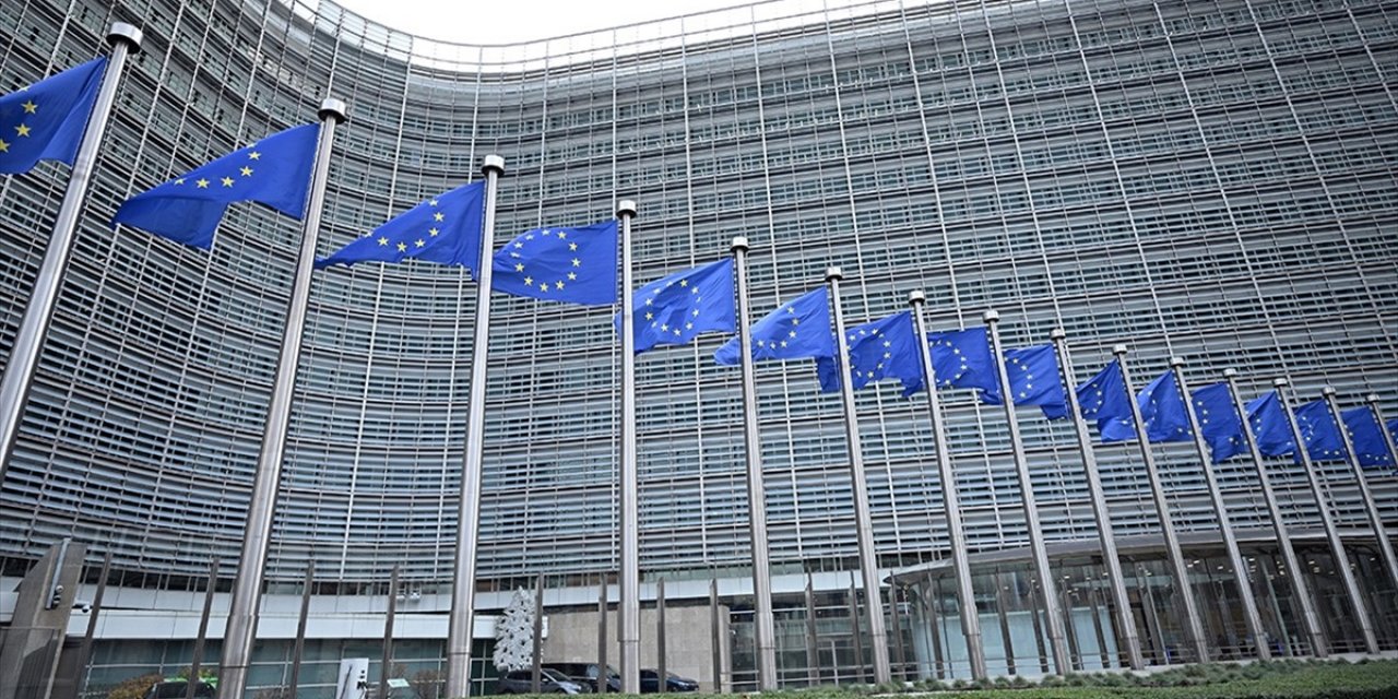 AB Liderleri, Dondurulmuş Rusya Varlıklarıyla Ukrayna'ya Mali Desteği Tartışacak