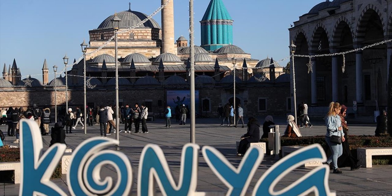 Mevlana Şehrinde "Şebiarus" Yoğunluğu