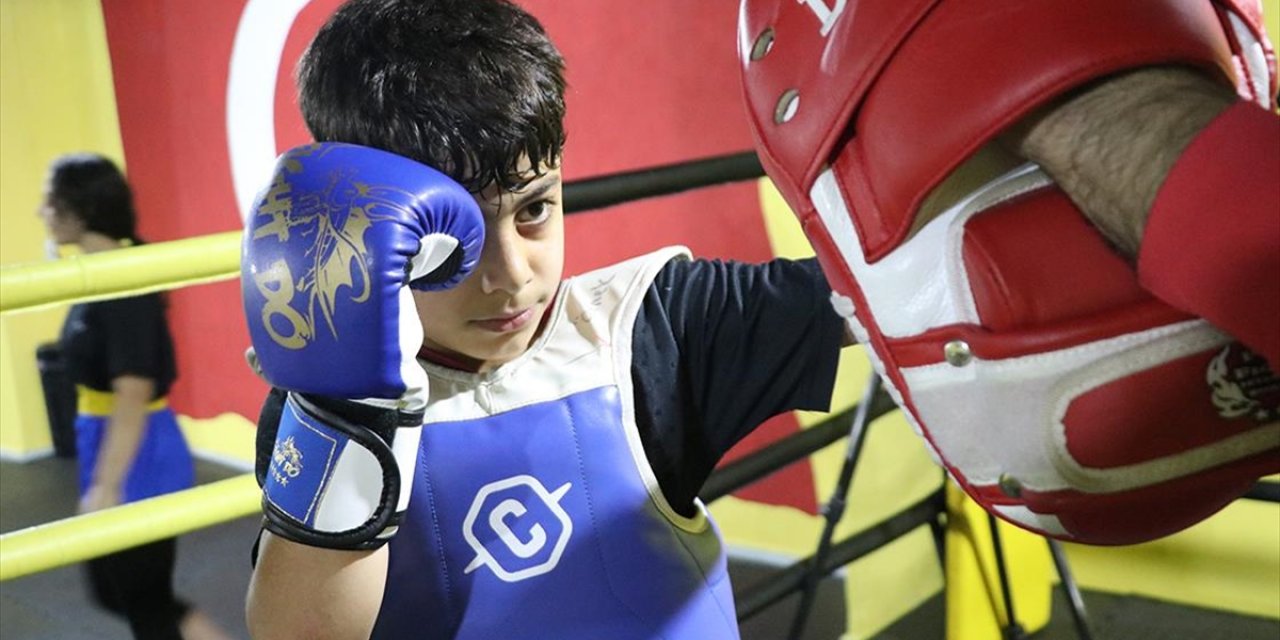 Okuldan Kaçtığı İçin Ablasının Spora Yönlendirdiği Çocuk, Başarılarıyla Dikkati Çekiyor