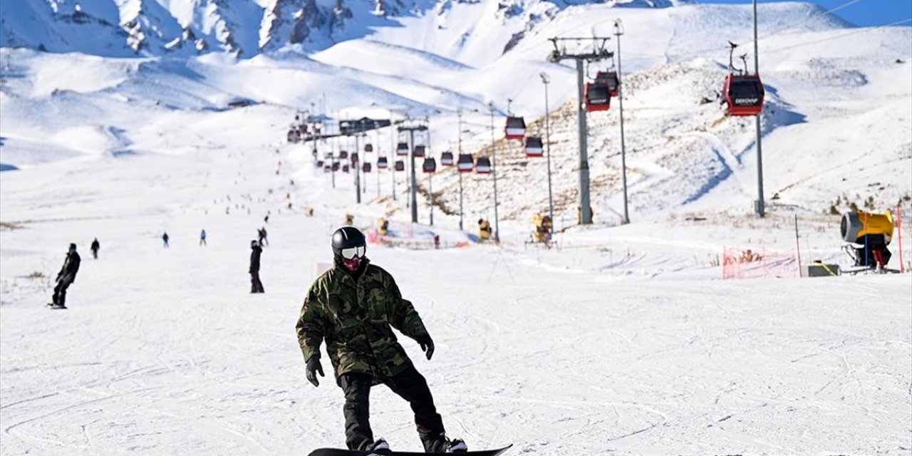 Erciyes Kayak Merkezi'nde Sezon Açıldı