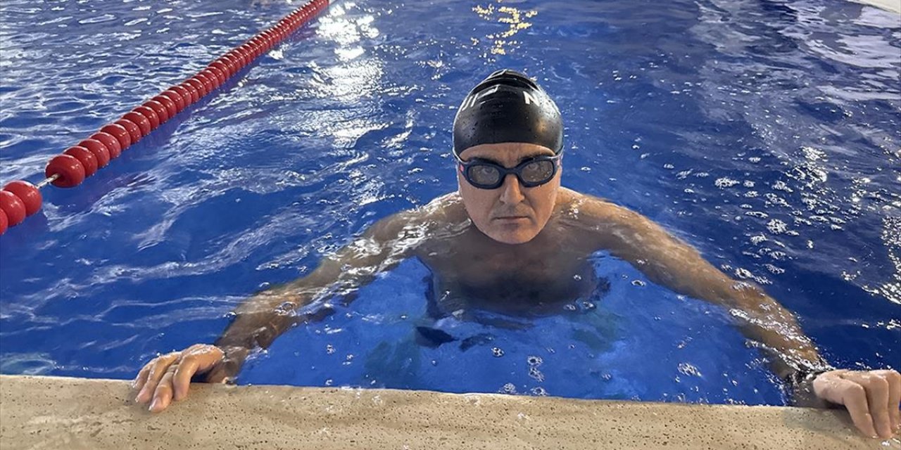 Kas Zayıflığı Rahatsızlığı Bulunan Yılmaz Timuçin Yüzerek Zinde Kalıyor