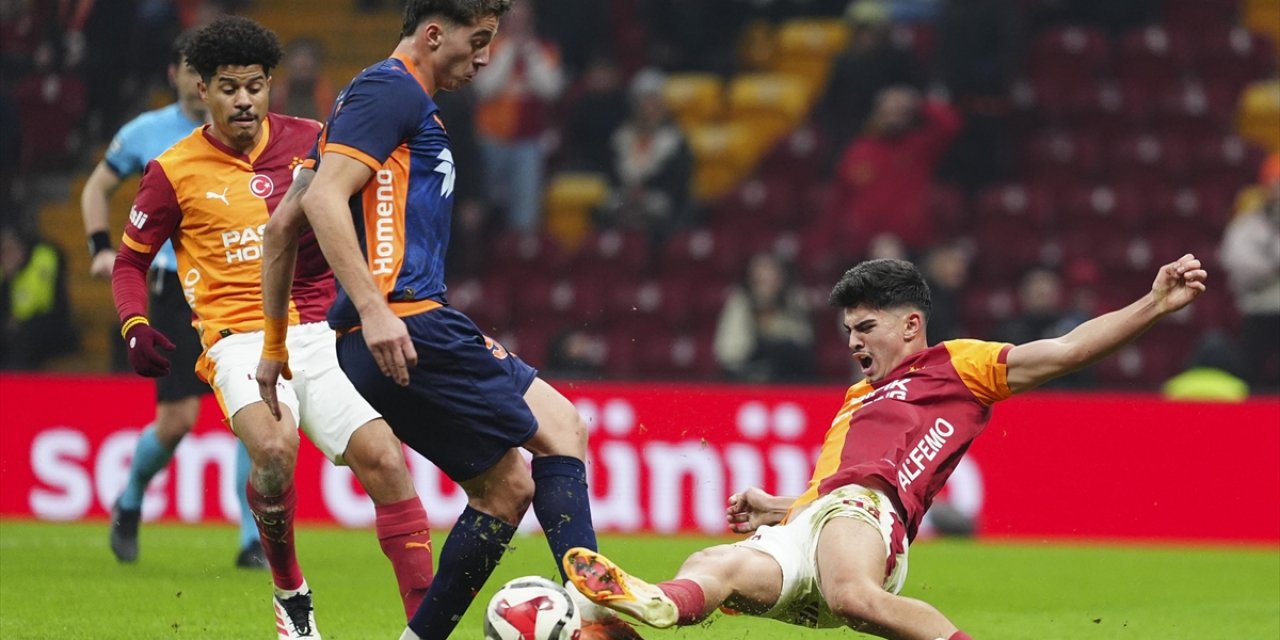 Son Şampiyon Galatasaray, Kupaya Galibiyetle Başladı