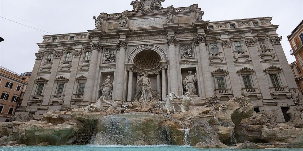 Roma'nın Tarihi Trevi Çeşmesi'ni Ziyaret Etmek Turistler İçin Ücretli Olacak
