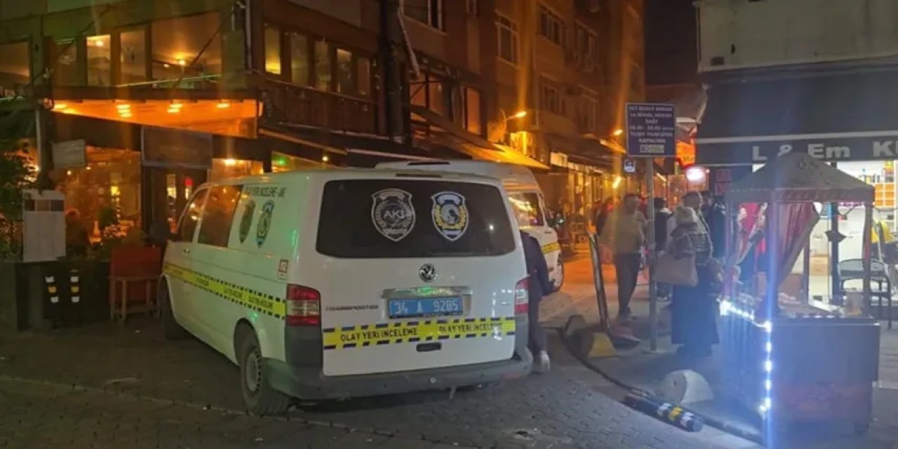 Kadıköy'ün En Merkezi Noktasında İki Kişi Ölü Bulundu! Not da Bıraktı...