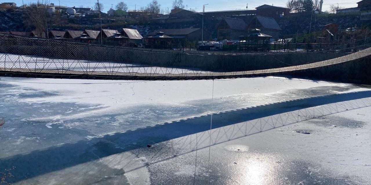 Yurtta En Düşük Sıcaklık Sıfırın Altında 15 Derece İle Ardahan'ın Göle İlçesinde Ölçüldü
