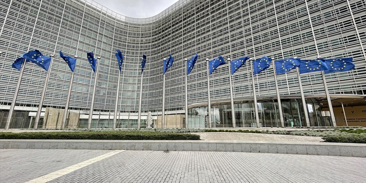 AB, Rusya'ya Ekonomik Yaptırımların Süresini Uzattı