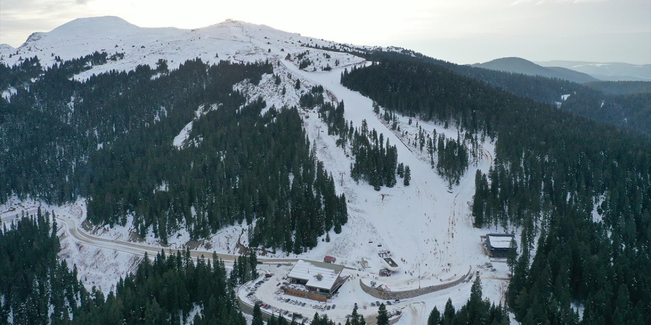 Ilgaz'daki Yurduntepe Kayak Merkezi Yeni Sezon İçin Gün Sayıyor