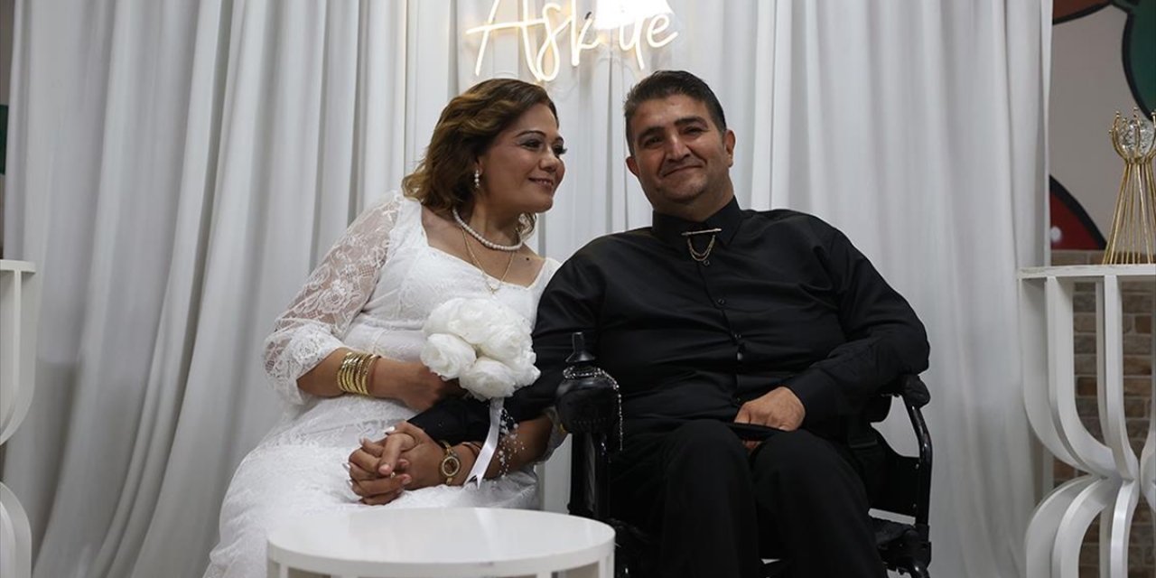 Bedensel Engelli Çiftin Aşkı "İmece" Usulü Düğünle Taçlandı