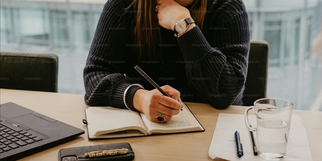 Hazine ve Maliye Bakanlığı 104 Uzman Yardımcısı Alacak