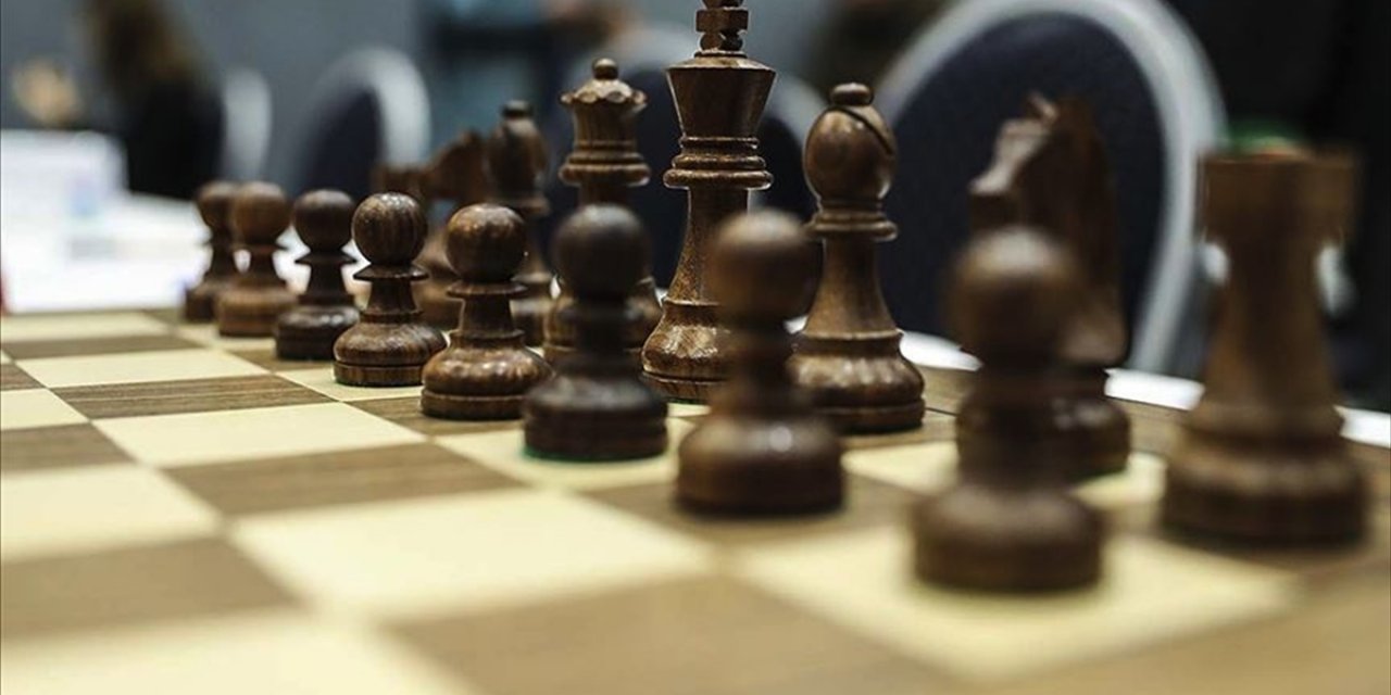 Milli Satranç Oyuncuları, Yarın Başlayacak Dünya Hızlı ve Yıldırım Şampiyonası'na Katılacak