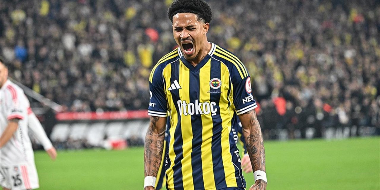 Fenerbahçe'de İlk Yarının En Hırçın Oyuncusu Jayden Oosterwolde