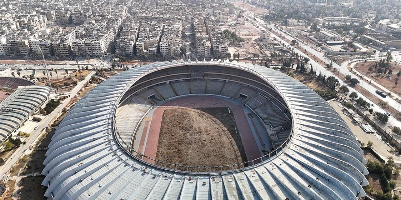 Suriye’de Devrik Rejimin Askeri Üsse Dönüştürdüğü Halep Stadı Futbol Dünyasına Yeniden Kazandırılacak