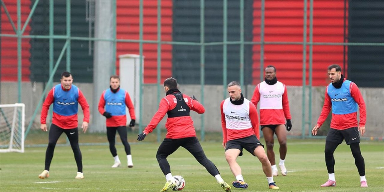 Çorum Fk, Ligin İlk Yarısını Galibiyetle Tamamlamak İçin Erzurumspor Fk Maçına Çıkacak