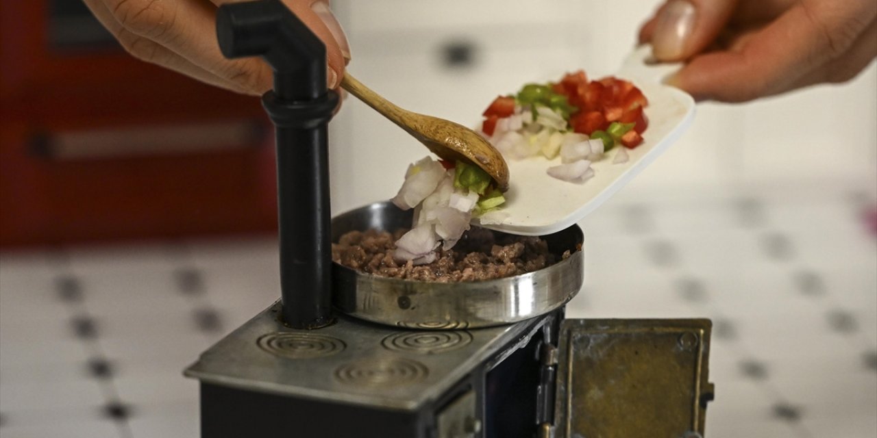 Minyatür Mutfakta Türk ve Dünya Tatları "Tek Lokmalık" Sunuma Dönüşüyor