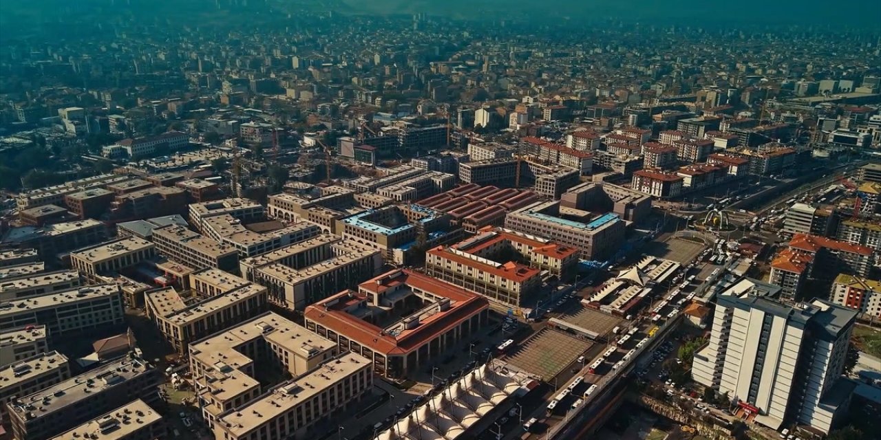 Bakan Kurum'dan "Asrın İnşası Türkiye'nin Başarısı: 455 Bin Konut Tamam" Programına İlişkin Paylaşım