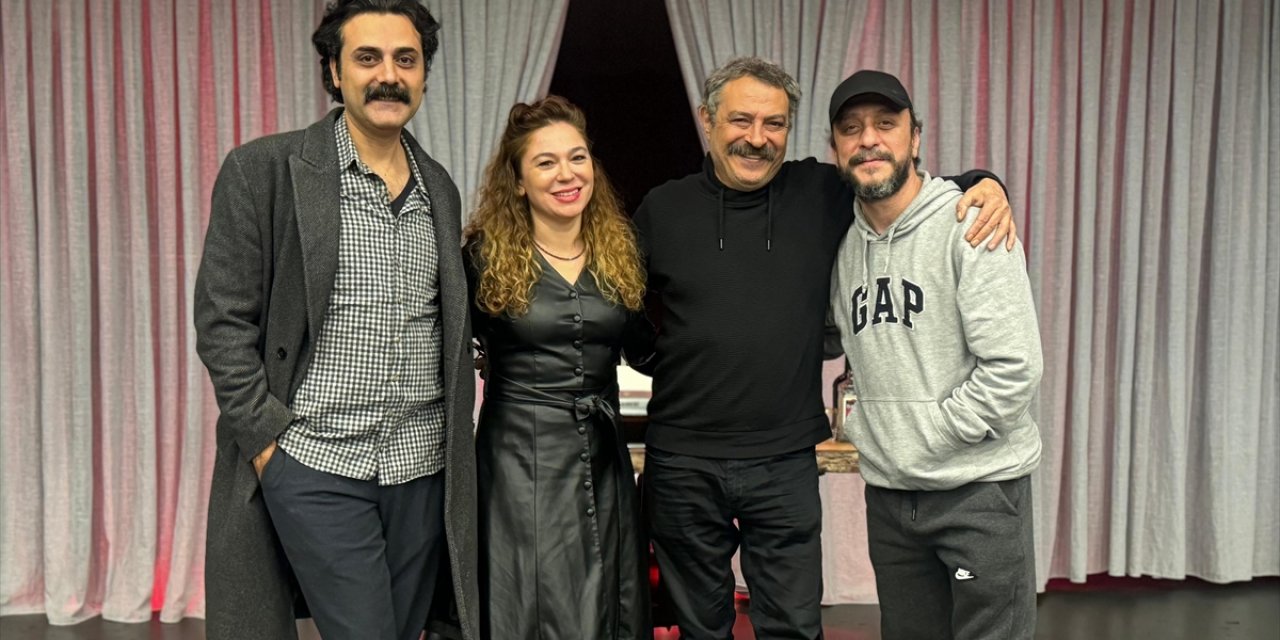 "Enigma Varyasyonları" Yalnızlık ve Gerçeklik Meselelerini Ele Alıyor