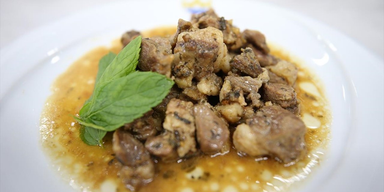 Edirne'de Mevlevi Mutfağı Üniversitede Aşçı Adaylarının Elinde Yeniden Hayat Buluyor